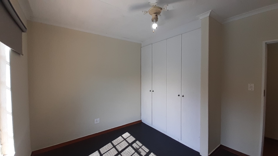 5 Bedroom Property for Sale in Ifafi North West